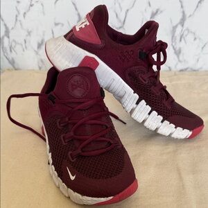 Nike Women's Burgundy and White Athletic Shoes